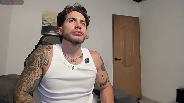LucianSinclair online show from July 19, 2026, 1:09 am