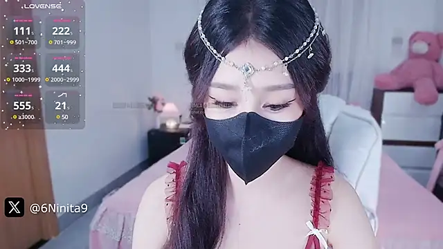 Snapshot of PimChanOK chatting on February 20, 2025, 5:55 am PimChanOK online show from February 20, 2025, 5:55 am