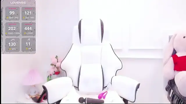 Snapshot of PimChanOK chatting on October 11, 2025, 1:20 pm PimChanOK online show from October 11, 2025, 1:20 pm