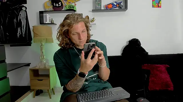 Tom Krakow online show from January 13, 2025, 7:42 pm