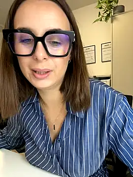 Hii Lolla online show from November 26, 2025, 7:09 am