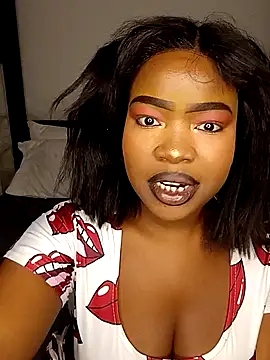 Snapshot of rosey_cheeks chatting on November 2, 2025, 12:24 am rosey cheeks online show from November 2, 2025, 12:24 am