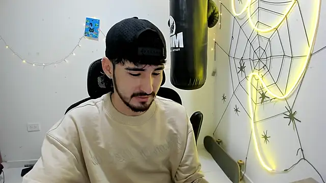 Snapshot of DmitriSanders chatting on January 12, 2026, 3:06 pm DmitriSanders online show from January 12, 2026, 3:06 pm