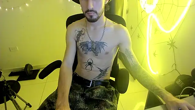 Snapshot of DmitriSanders chatting on February 2, 2026, 10:30 pm DmitriSanders online show from February 2, 2026, 10:30 pm