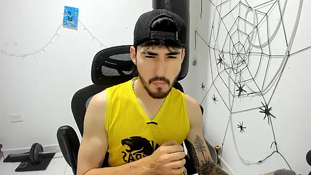 Snapshot of DmitriSanders chatting on February 17, 2026, 1:24 am DmitriSanders online show from February 17, 2026, 1:24 am