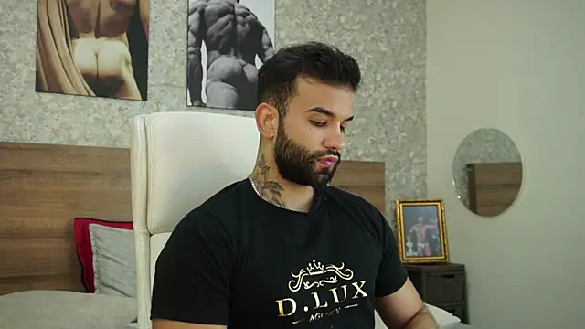 Snapshot of MarkHazze chatting on December 30, 2024, 4:09 am MarkHazze online show from December 30, 2024, 4:09 am