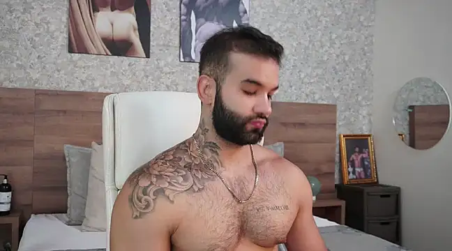 Snapshot of MarkHazze chatting on March 17, 2025, 12:52 am MarkHazze online show from March 17, 2025, 12:52 am