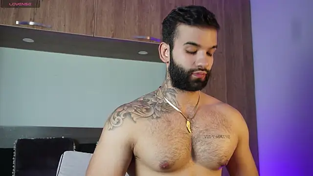 Snapshot of MarkHazze chatting on October 16, 2025, 7:48 pm MarkHazze online show from October 16, 2025, 7:48 pm