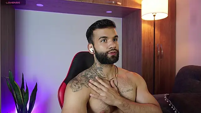 MarkHazze online show from November 21, 2025, 10:52 pm