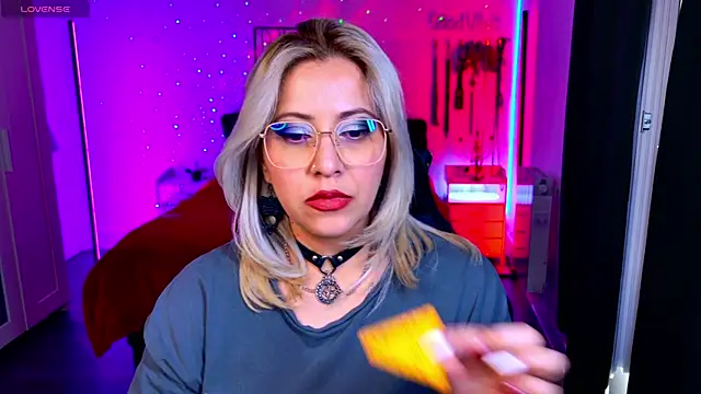 blackwidow s1 online show from April 18, 2026, 5:50 pm