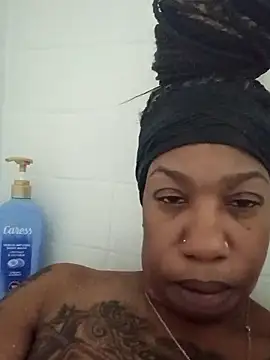 TipdrilBossQueen online show from June 5, 2026, 6:57 pm