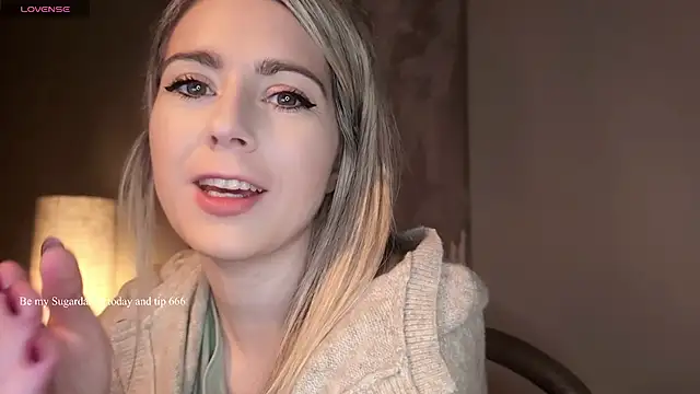 Lisaonthemoon online show from March 27, 2026, 7:46 pm