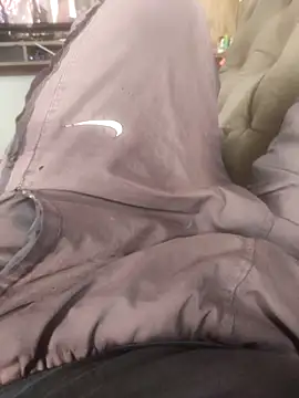 Snapshot of dredre1069 chatting on November 6, 2025, 6:20 pm dredre1069 online show from November 6, 2025, 6:20 pm