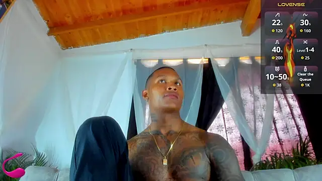 Snapshot of esteveen_ortegas_ chatting on October 22, 2025, 4:07 pm esteveen ortegas online show from October 22, 2025, 4:07 pm