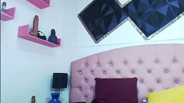 andrea safeira doll online show from September 26, 2025, 9:08 pm