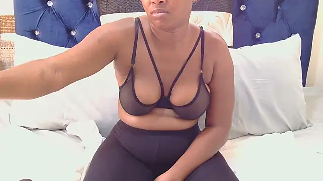 Snapshot of Bootycurvy2 chatting on March 27, 2026, 1:00 pm Bootycurvy2 online show from March 27, 2026, 1:00 pm