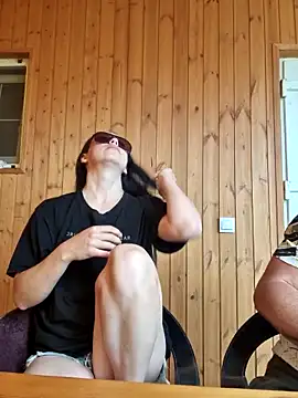 -Pupsiki- online show from May 16, 2026, 6:43 am