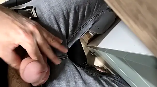 Snapshot of anald66666 chatting on January 28, 2025, 7:53 pm anald66666 online show from January 28, 2025, 7:53 pm