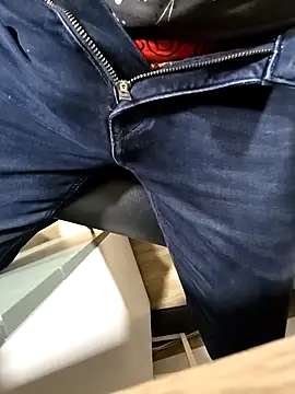 Snapshot of anald66666 chatting on October 6, 2025, 6:44 am anald66666 online show from October 6, 2025, 6:44 am