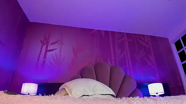 Lezy  online show from January 16, 2025, 1:37 am