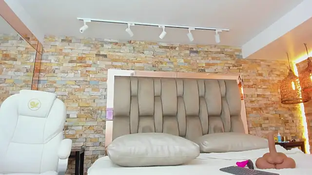 karla dunn online show from March 14, 2026, 8:03 pm