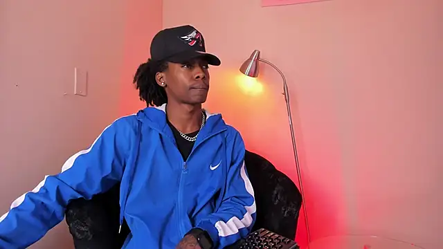 BRYXXXON1 online show from February 25, 2025, 1:50 pm