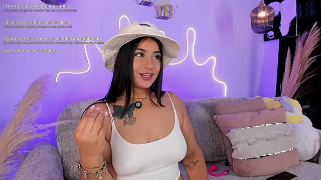 GabyRhodes online show from July 7, 2026, 7:07 pm