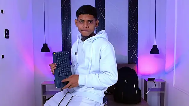 Snapshot of Damar_fhelipe chatting on October 23, 2025, 3:28 am Damar fhelipe online show from October 23, 2025, 3:28 am