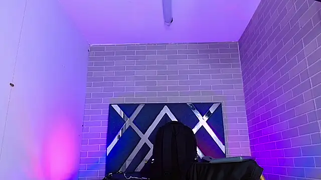 Snapshot of Damar_fhelipe chatting on October 25, 2025, 8:36 pm Damar fhelipe online show from October 25, 2025, 8:36 pm