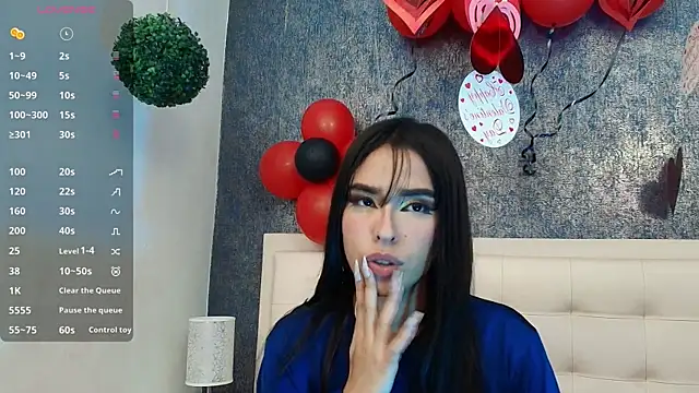 Cloeandtyfanny online show from February 17, 2026, 1:35 am