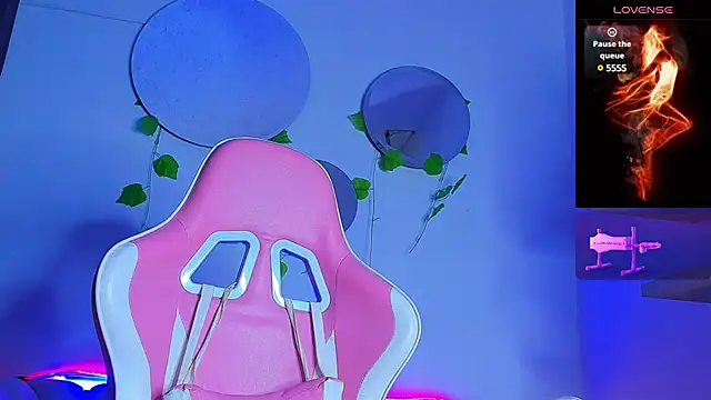 Snapshot of Issac_james_ chatting on January 26, 2025, 8:36 am Issac james online show from January 26, 2025, 8:36 am