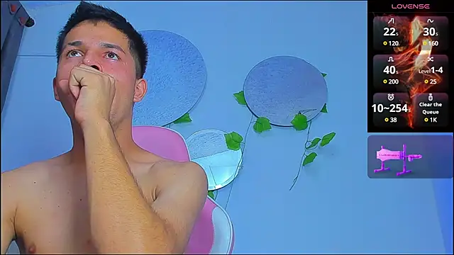 Snapshot of Issac_james_ chatting on February 5, 2025, 6:46 am Issac james online show from February 5, 2025, 6:46 am