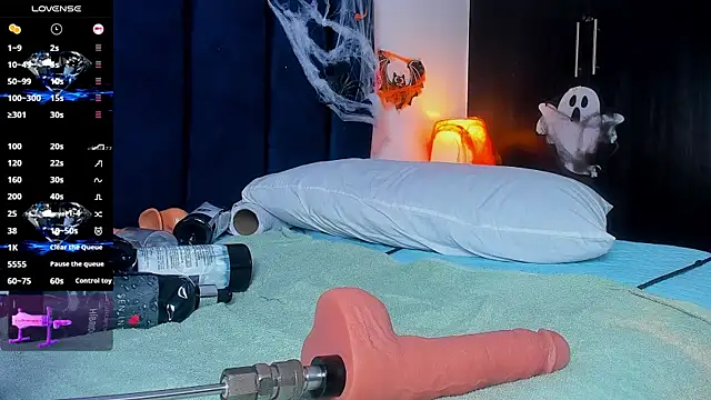 Snapshot of Issac_james_ chatting on October 31, 2025, 4:35 am Issac james online show from October 31, 2025, 4:35 am