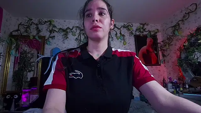 Elizabeth77  online show from February 4, 2025, 10:10 am