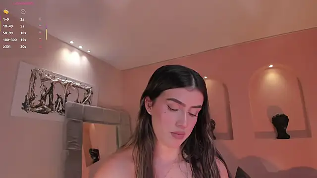 PaulinaSantos  online show from January 31, 2026, 8:18 pm