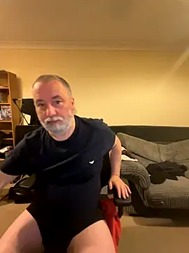 LondonTeffy online show from November 12, 2025, 10:09 pm