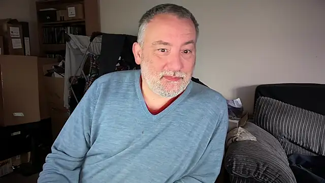 LondonTeffy online show from December 1, 2025, 11:04 am