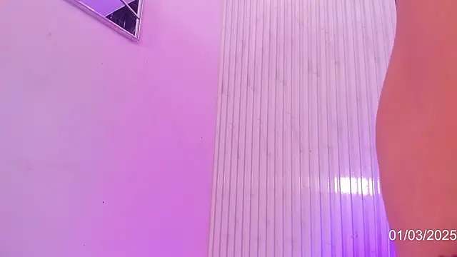 Snapshot of Mell_Saenz chatting on March 1, 2025, 5:42 am Mell Saenz online show from March 1, 2025, 5:42 am