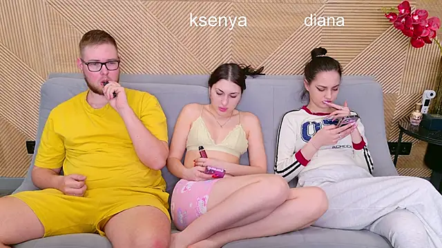 Ksenny online show from March 30, 2026, 4:57 am