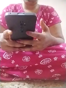 Tamilpriya46 online show from September 16, 2025, 4:19 pm