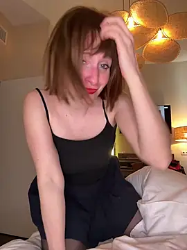 Snapshot of victoirenextdoor chatting on March 13, 2025, 1:07 pm victoirenextdoor online show from March 13, 2025, 1:07 pm