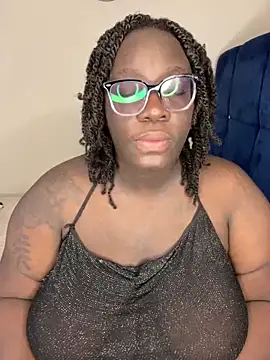 Snapshot of Toomuch_Squirt chatting on December 15, 2024, 4:40 am Toomuch Squirt online show from December 15, 2024, 4:40 am