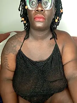 Snapshot of Toomuch_Squirt chatting on March 22, 2025, 4:45 am Toomuch Squirt online show from March 22, 2025, 4:45 am