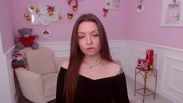 Snapshot of LucySkilar chatting on December 24, 2024, 8:00 am LucySkilar online show from December 24, 2024, 8:00 am