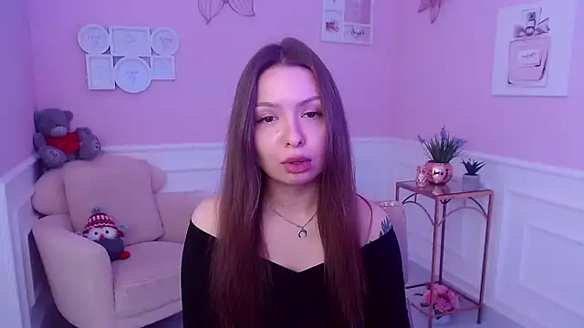 Snapshot of LucySkilar chatting on January 23, 2025, 8:25 am LucySkilar online show from January 23, 2025, 8:25 am