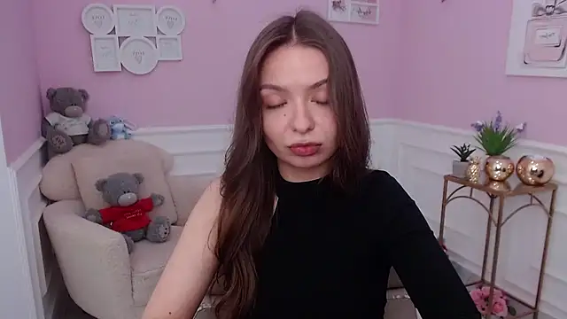 Snapshot of LucySkilar chatting on September 9, 2025, 4:56 am LucySkilar online show from September 9, 2025, 4:56 am