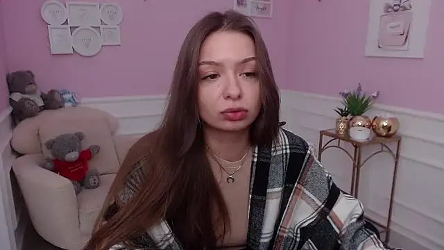 Snapshot of LucySkilar chatting on November 3, 2025, 7:31 am LucySkilar online show from November 3, 2025, 7:31 am