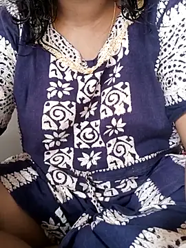 Snapshot of Sexy_rosyyyy chatting on November 1, 2025, 2:57 am Sexy rosyyyy online show from November 1, 2025, 2:57 am