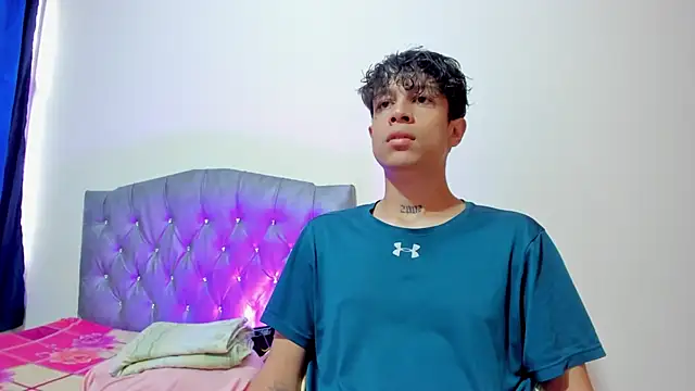 Snapshot of AgarEvans chatting on October 23, 2025, 9:35 pm AgarEvans online show from October 23, 2025, 9:35 pm