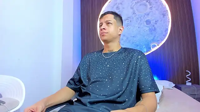 Snapshot of AgarEvans chatting on March 4, 2026, 4:40 am AgarEvans online show from March 4, 2026, 4:40 am